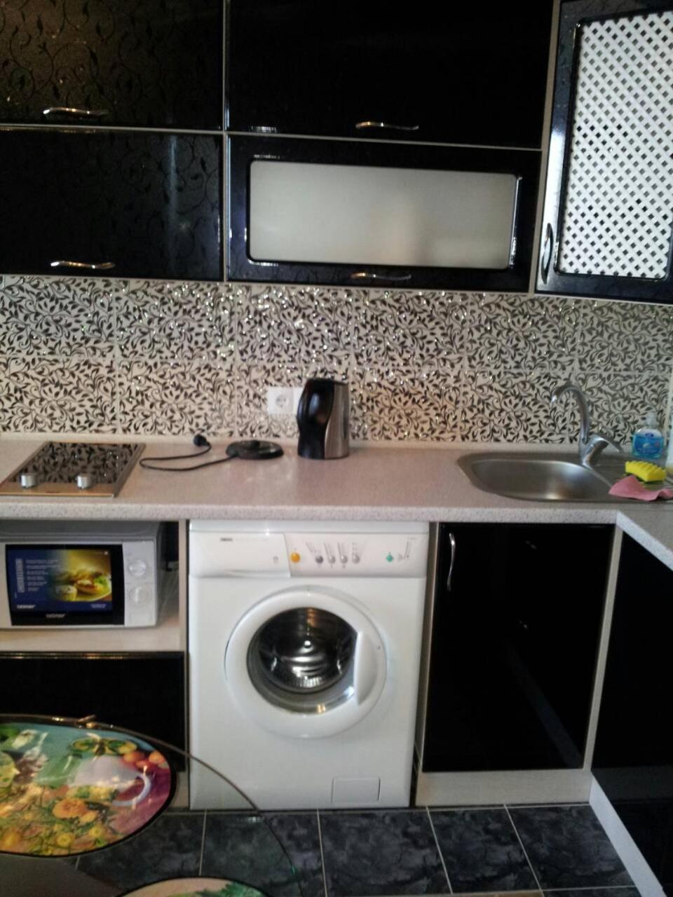 Apartament Near Dnieper チェルカースィ エクステリア 写真